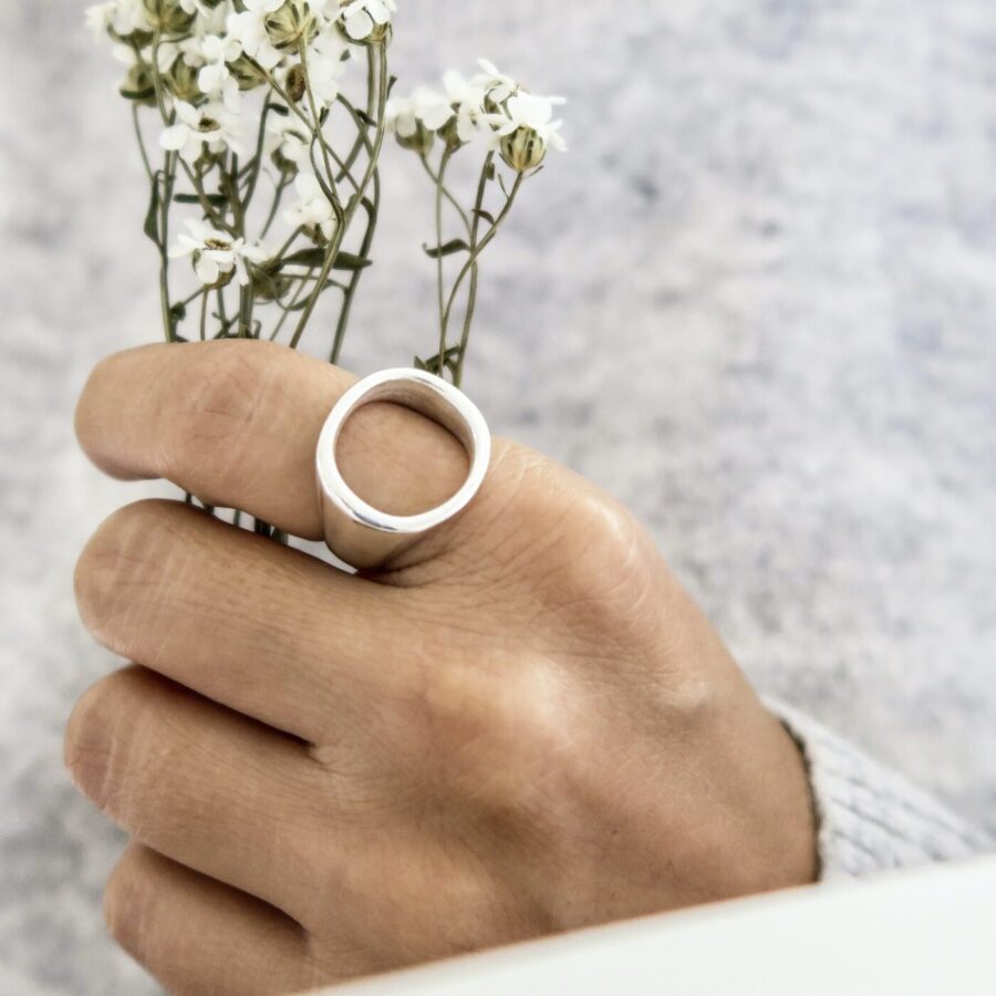 Ciclo Ring - Circle Ring with Organic Form 925
