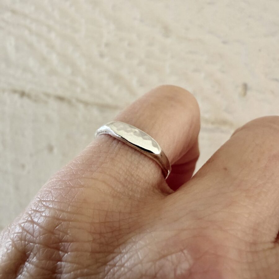 Little Hammered Silver Ring - Signet Σφυρήλατο Δαχτυλίδι Ασήμι 925